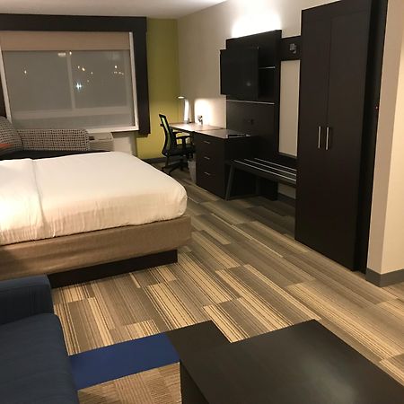 Holiday Inn Express Hotel & Suites Canton By Ihg Extérieur photo