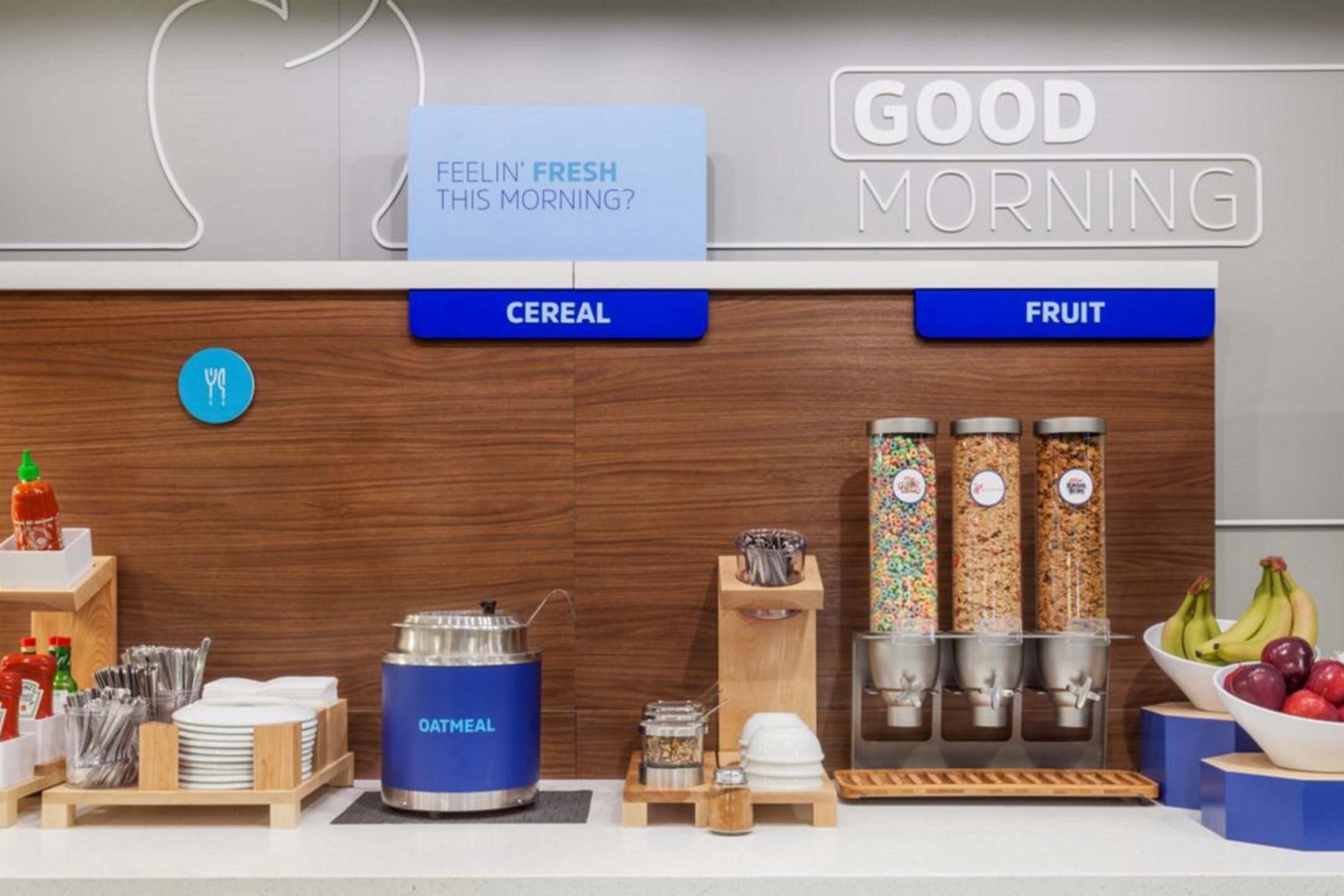 Holiday Inn Express Hotel & Suites Canton By Ihg Extérieur photo