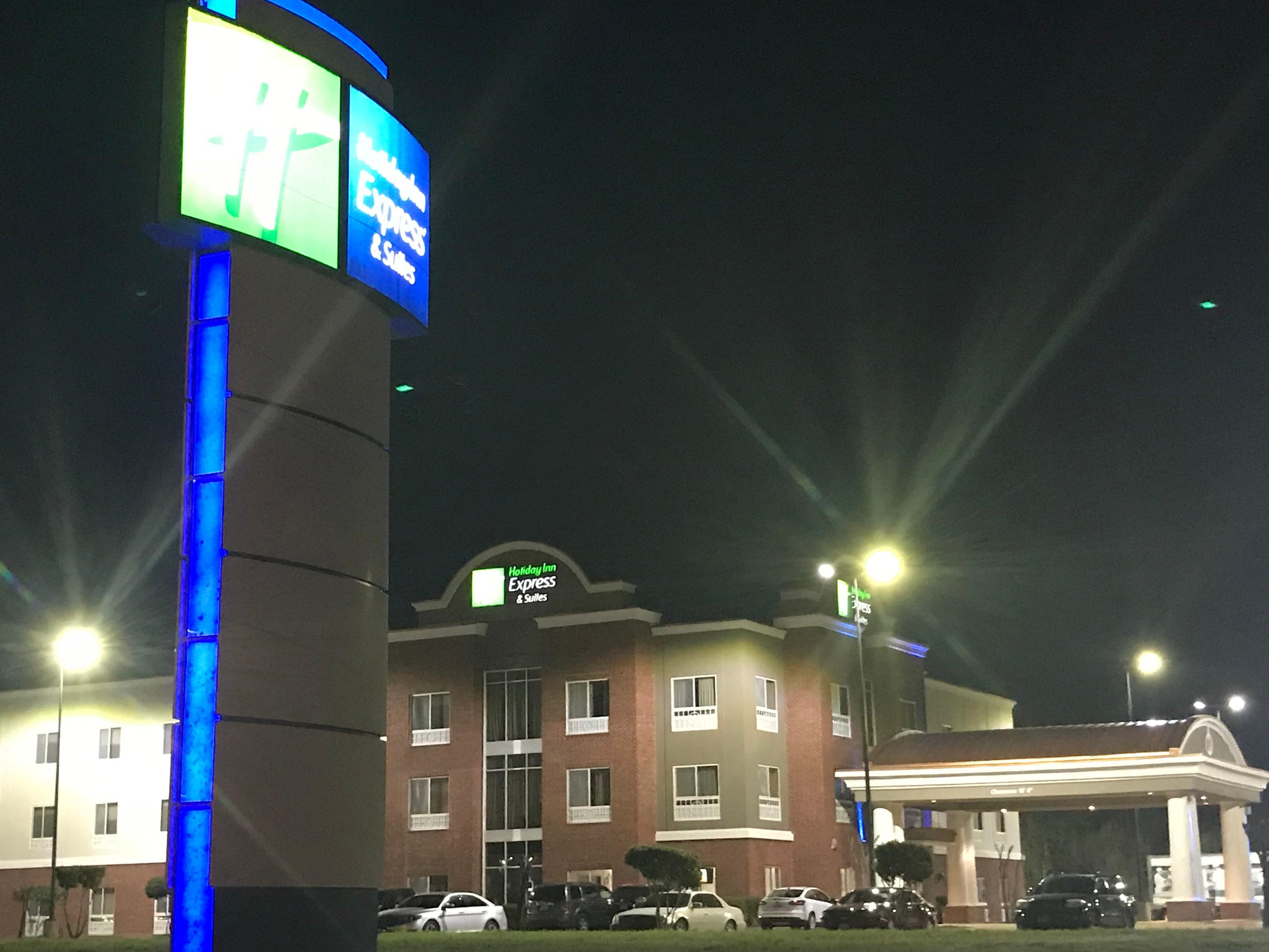 Holiday Inn Express Hotel & Suites Canton By Ihg Extérieur photo