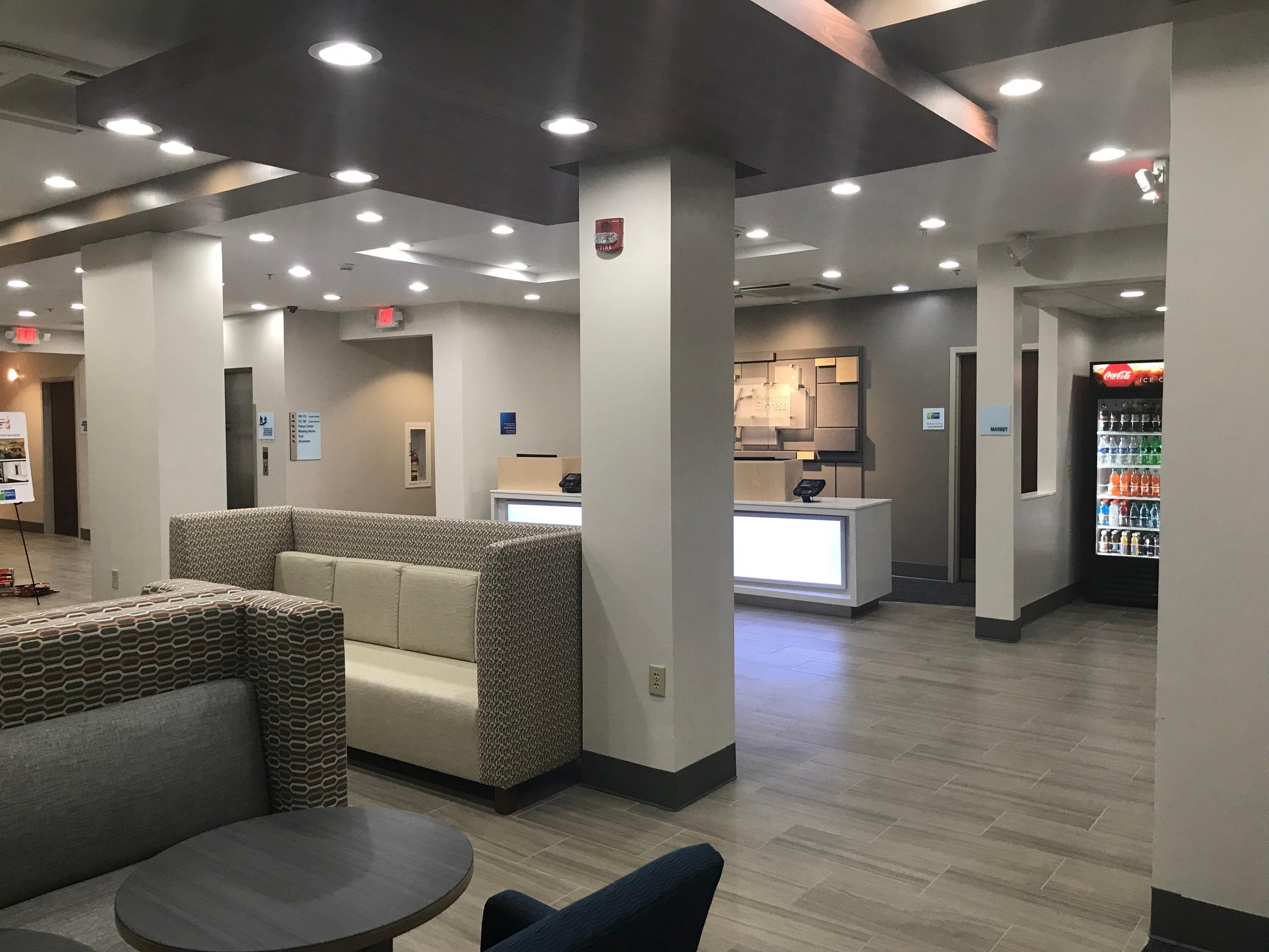 Holiday Inn Express Hotel & Suites Canton By Ihg Extérieur photo