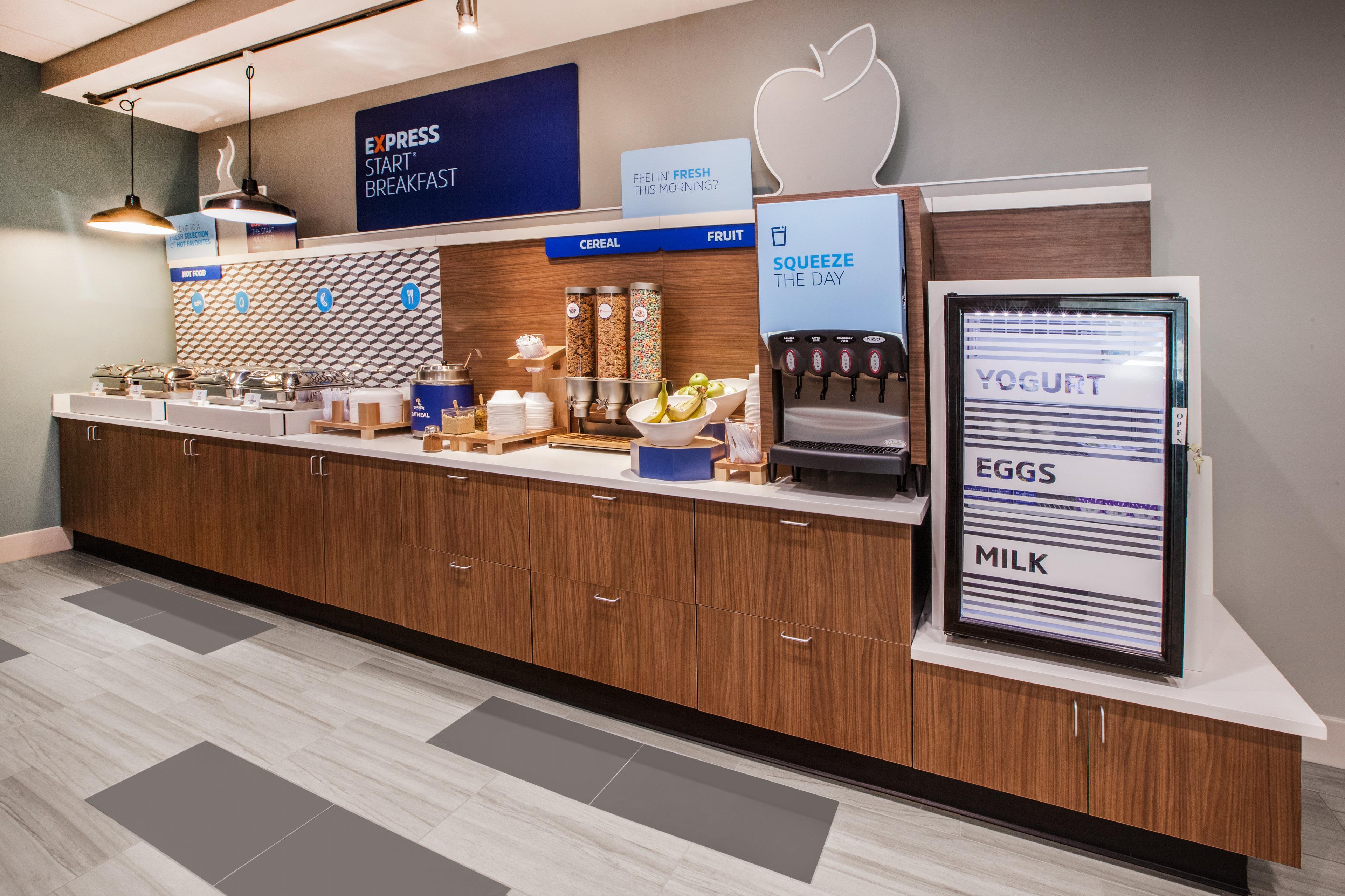 Holiday Inn Express Hotel & Suites Canton By Ihg Extérieur photo