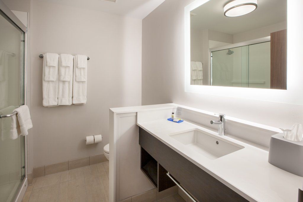Holiday Inn Express Hotel & Suites Canton By Ihg Extérieur photo