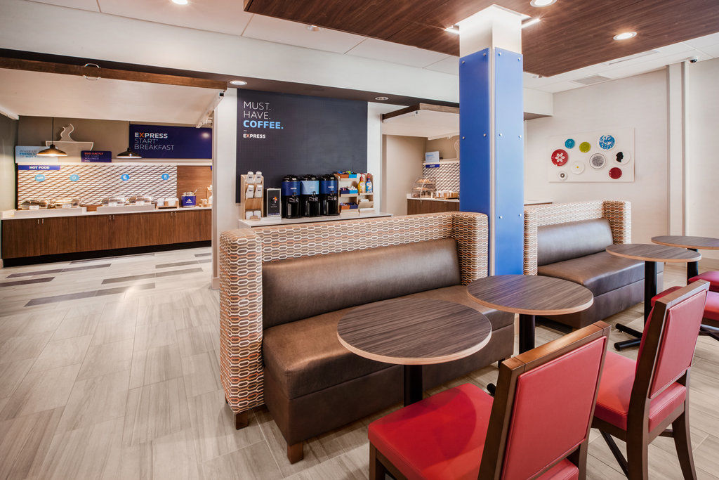 Holiday Inn Express Hotel & Suites Canton By Ihg Extérieur photo