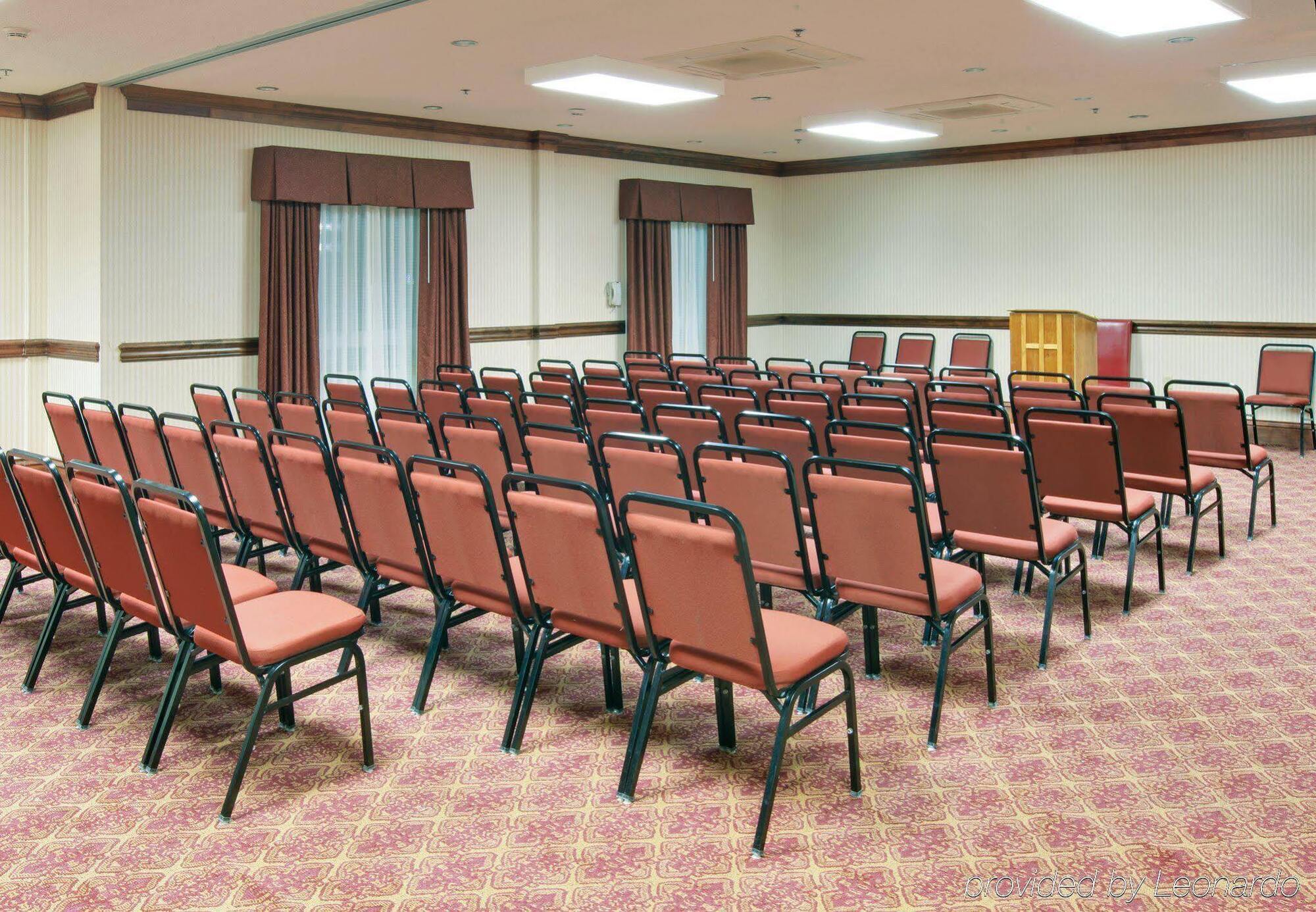 Holiday Inn Express Hotel & Suites Canton By Ihg Extérieur photo