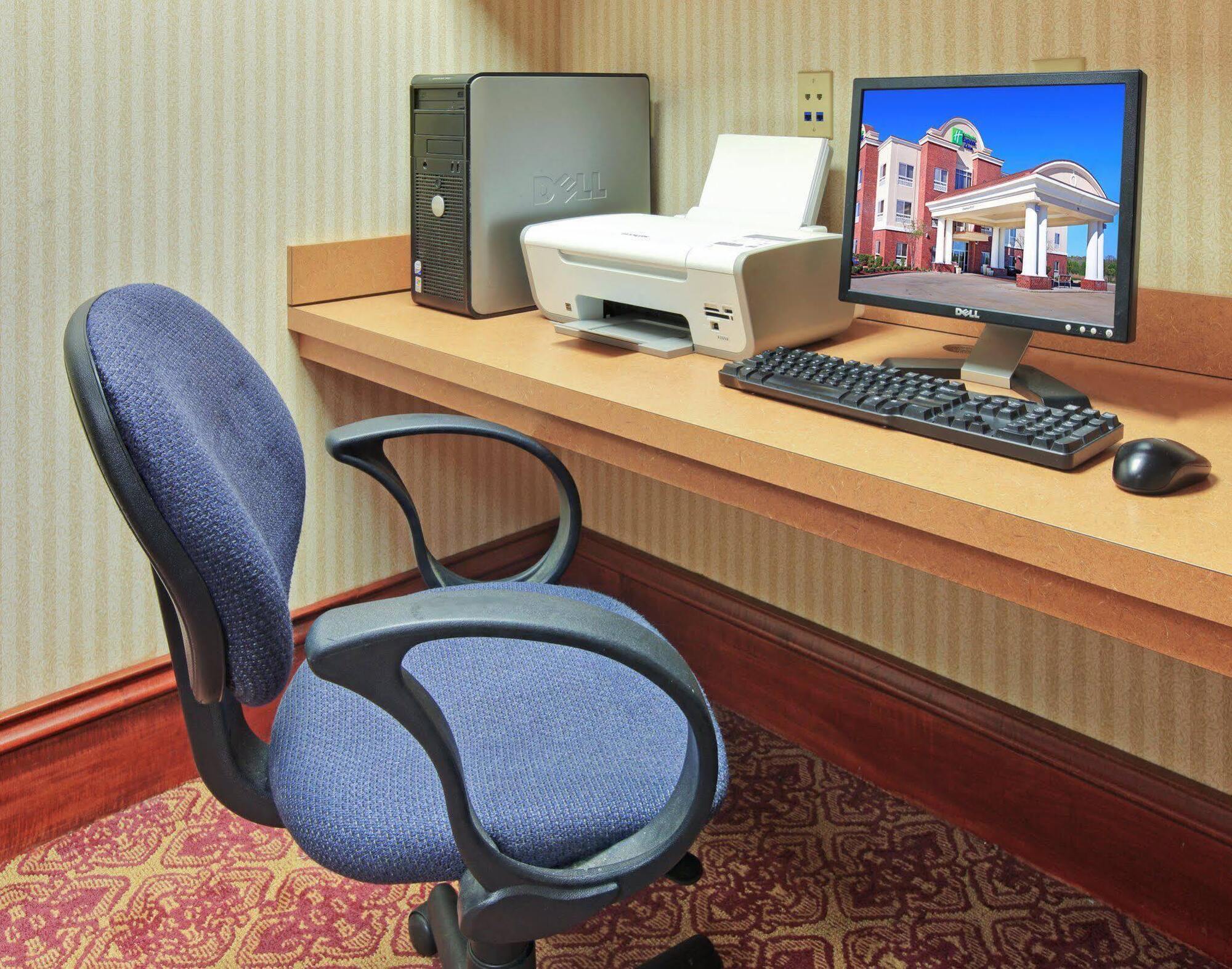 Holiday Inn Express Hotel & Suites Canton By Ihg Extérieur photo