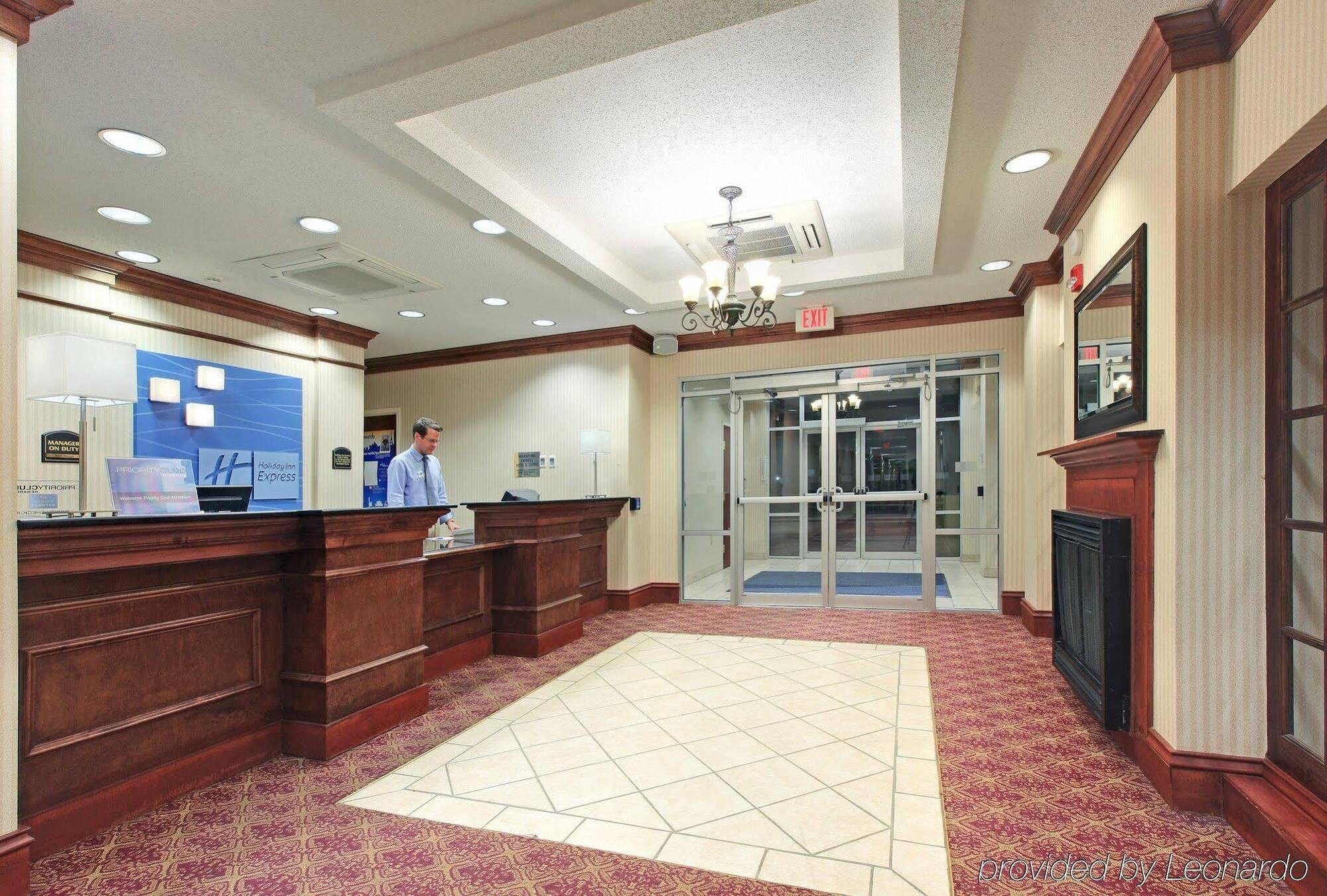 Holiday Inn Express Hotel & Suites Canton By Ihg Extérieur photo